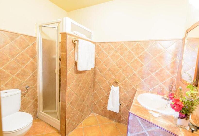 غرفة قياسية ثلاثية, Rural Sierra Tejeda