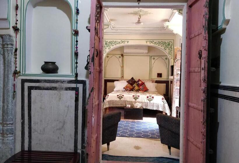 סוויטה משפחתית, Jaipur Haveli