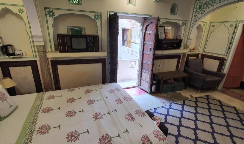 家庭套房, Jaipur Haveli