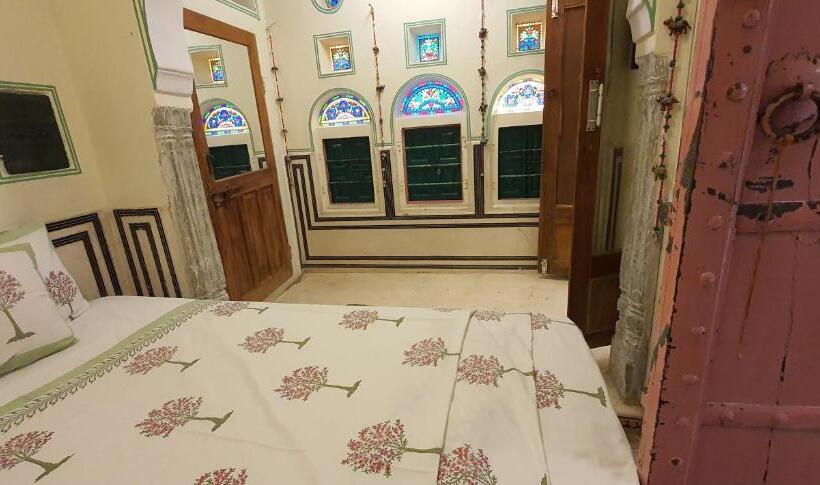 סוויטה משפחתית, Jaipur Haveli