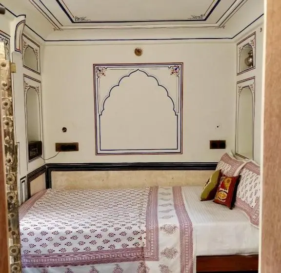 اتاق استاندارد یک نفره, Jaipur Haveli