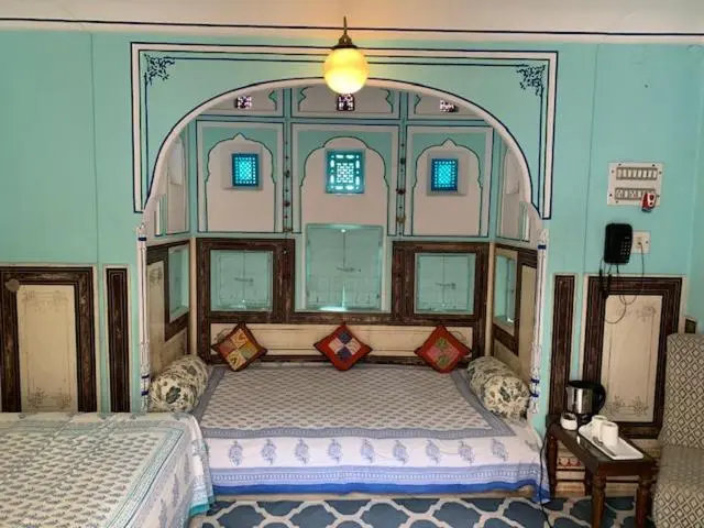 اتاق استاندارد سه نفره, Jaipur Haveli