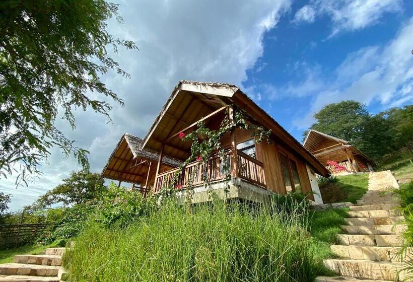 オーシャンビューデラックスルーム, Kertasari Lodge