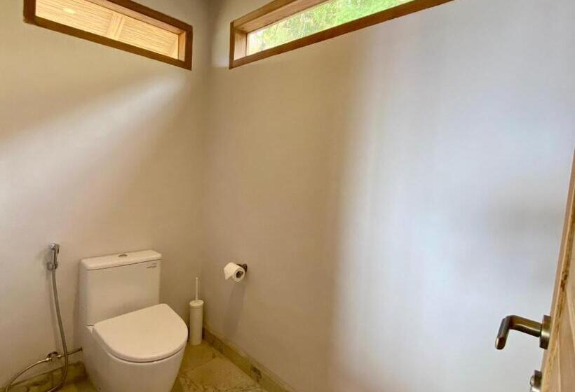 デラックスルーム, Kertasari Lodge