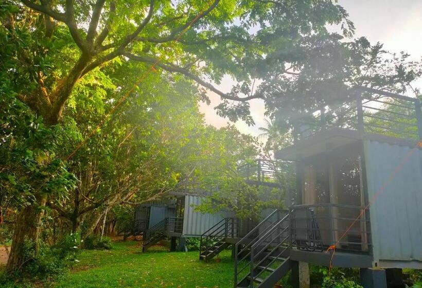 Номер Deluxe, Kaliraya Surf Kamp By Eco Hotel Laguna