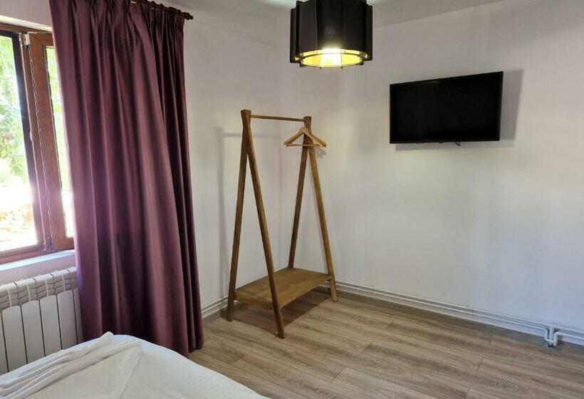 Номер Стандарт, Complex Dealu  Frumos