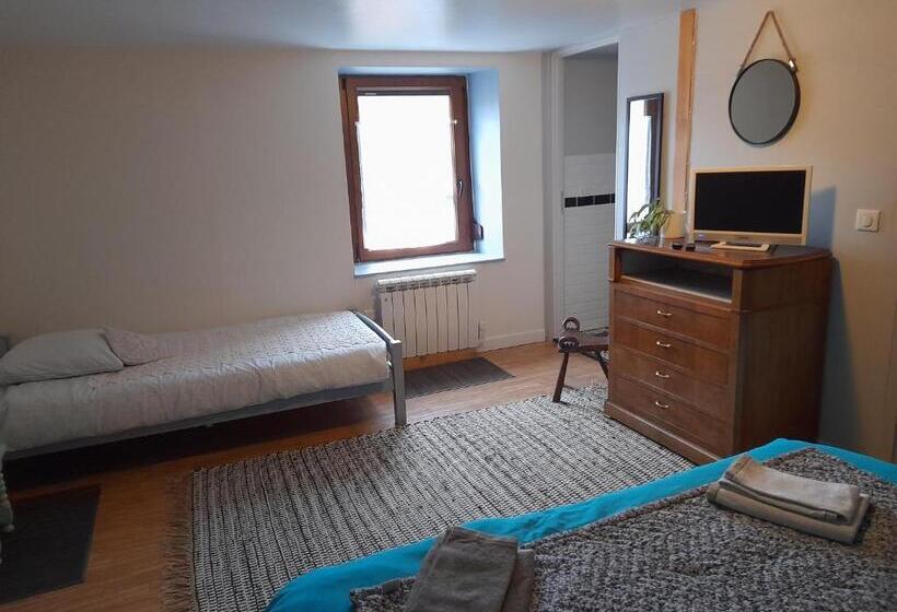 منزل 4 غرف نوم, La Maison Du Vannier