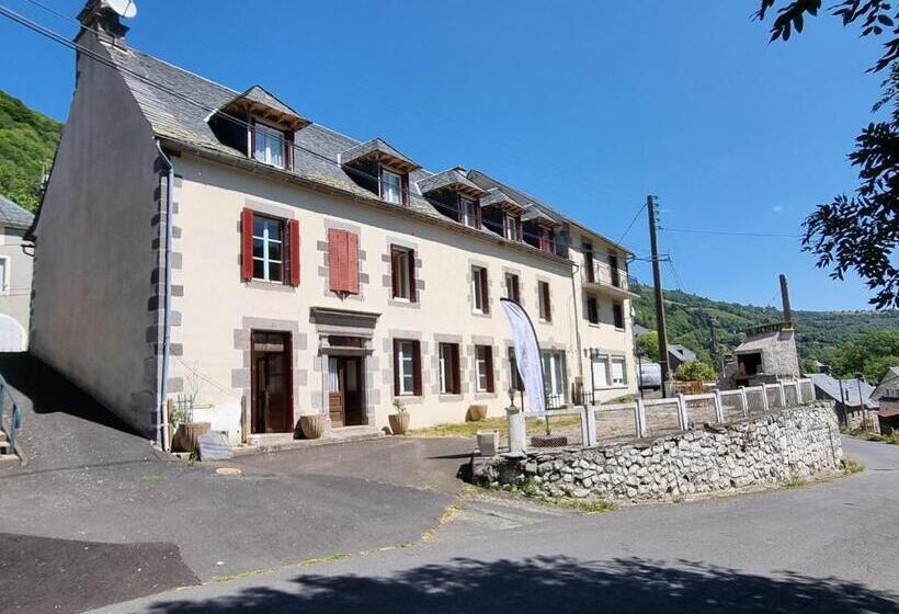 غرفة قياسية مطلة على الجبل, Au Coeur Du Volcantal