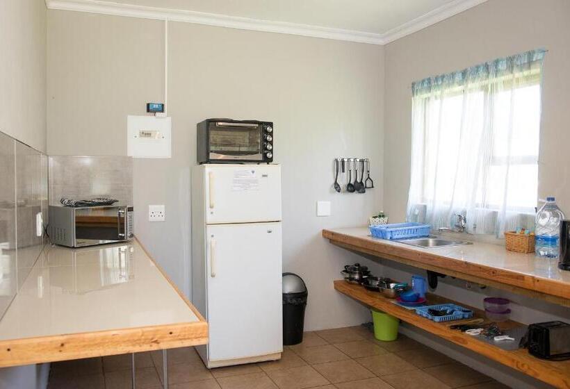 ファミリーステューディオ, Tsitsikamma Cottages