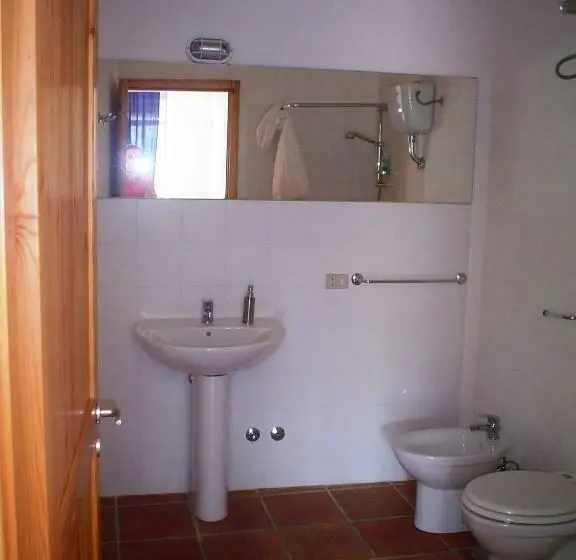 スタンダードルーム, B&b Calabria