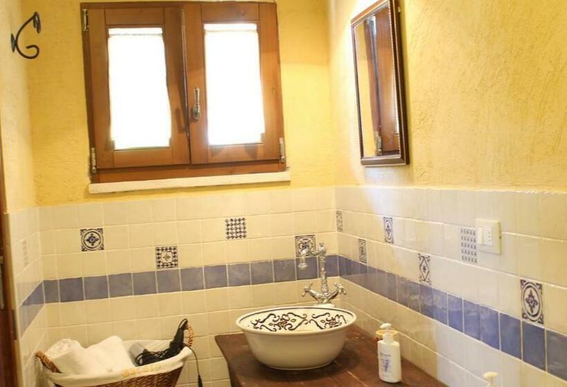 غرفة قياسية, B&b Lo Gnomo