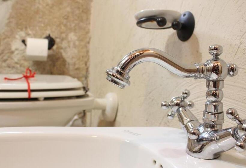 חדר סטנדרט לשלושה, B&b Lo Gnomo