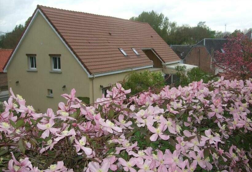 Люкс Вид на Сад, Au Chardon Bleu