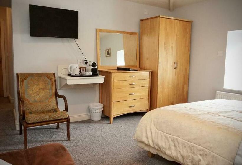 غرفة ديلوكس, Cartron House