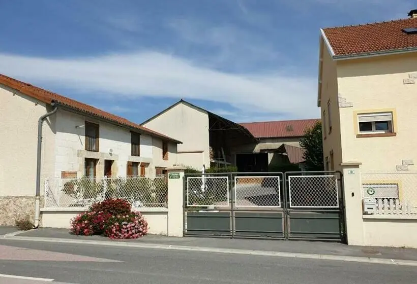 ファミリールーム, Cour La Dame Chez Béatris Et Christophe Janson