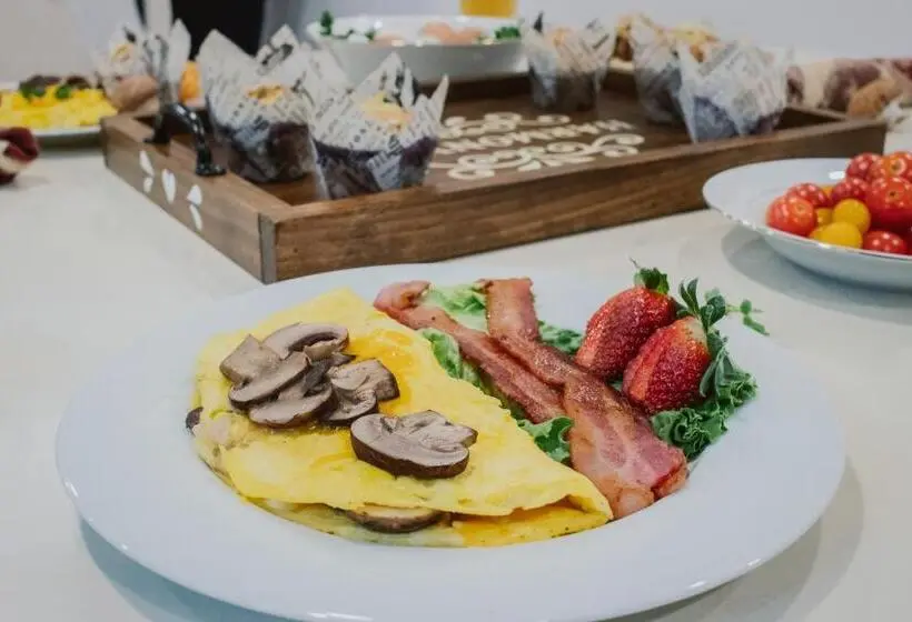 バルコニー付きジュニアスイート, Harmony Inn, Huntley Illinois