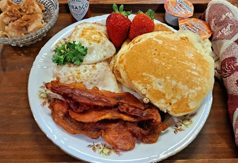 キングサイズベッドのデラックススイート, Harmony Inn, Huntley Illinois
