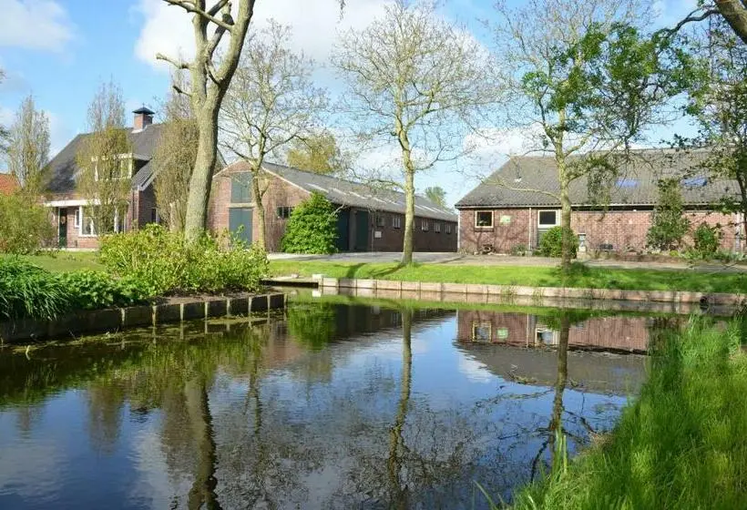 Huoneisto 1 Makuuhuone Puutarhanäkymä, Bed And Breakfast Hoeve Spoorzicht