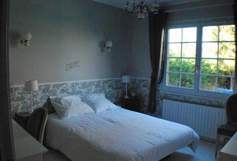 标准房带园景, La Rachère