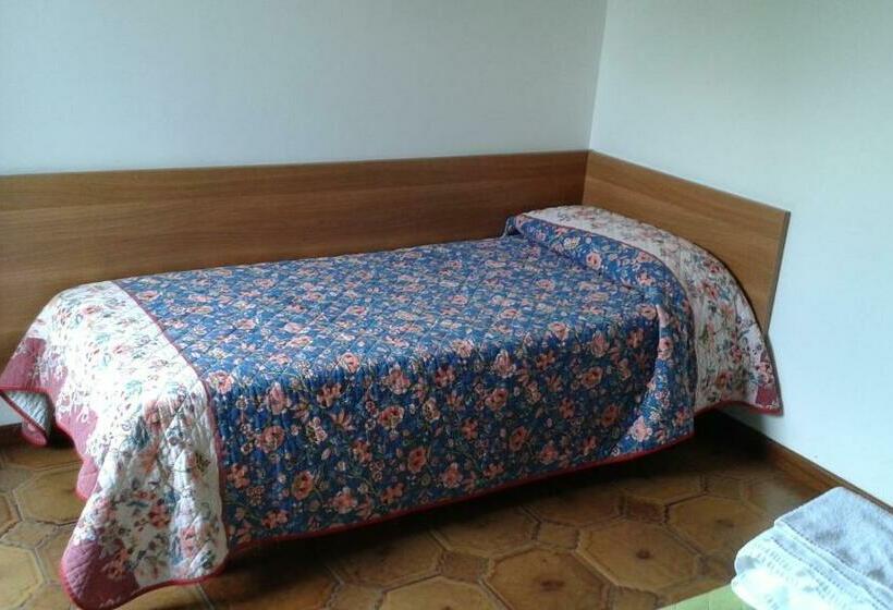 Номер Стандарт Трехместный, Regina