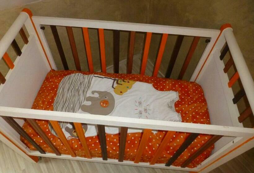 غرفة قياسية ثلاثية, Chambres D Hôte Le Marronnier