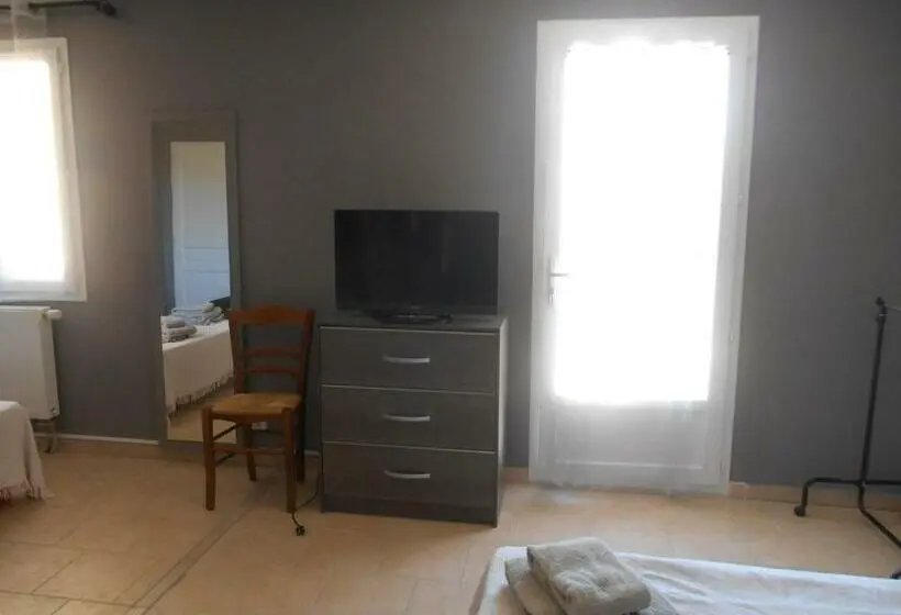 ファミリールーム, Chambres D Hôtes Les Maïsses