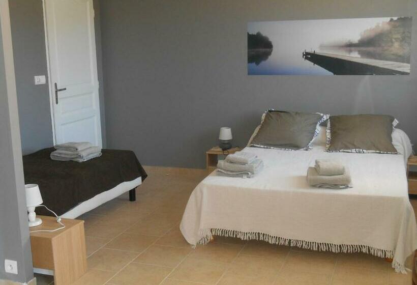 غرفة عائلية, Chambres D Hôtes Les Maïsses