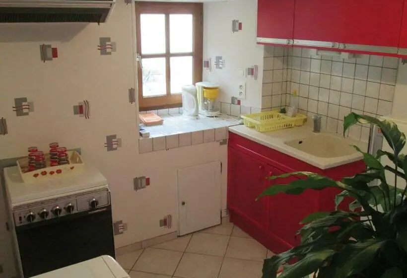 スタンダードルーム, Le Clos De La Perdrix