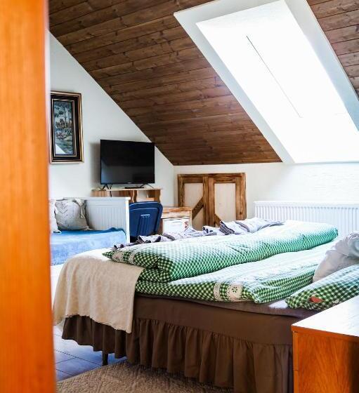 스탠다드 트리플 룸, Mníchov Dvor