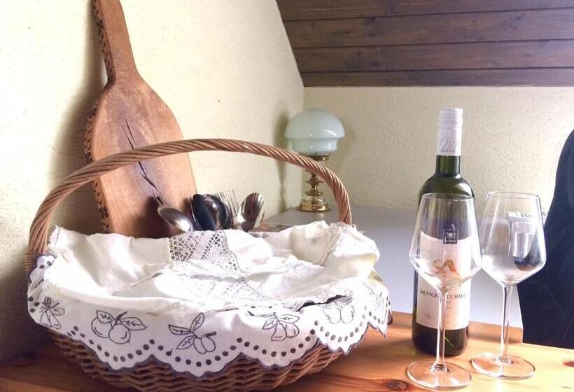 디럭스 스위트 킹 침대, Mníchov Dvor