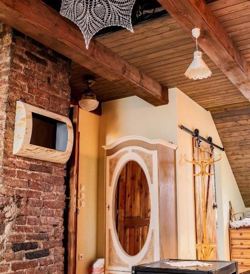 디럭스 스위트 킹 침대, Mníchov Dvor