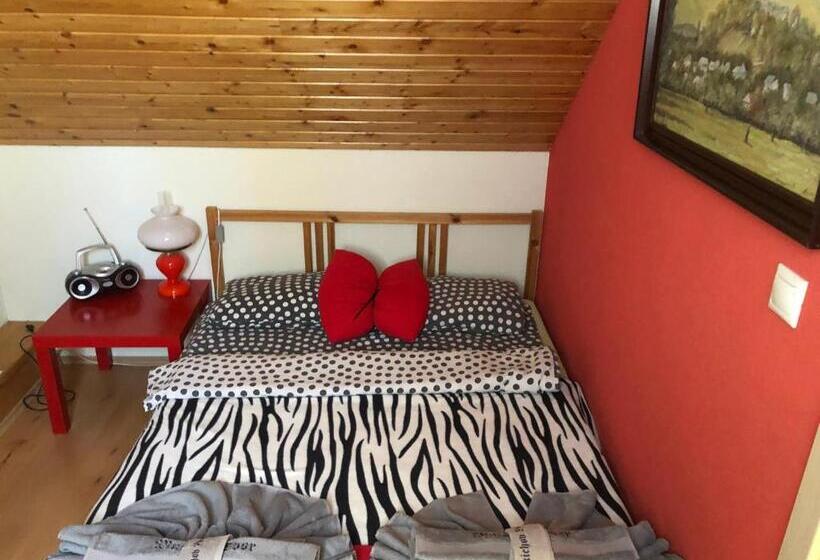 기본룸, Mníchov Dvor