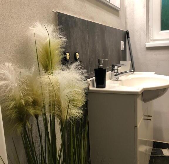 침실 2개 주택, Mníchov Dvor