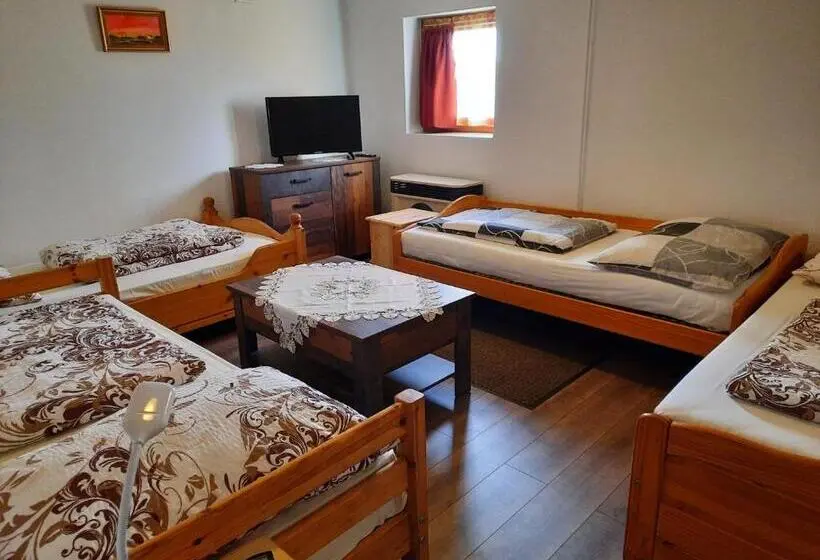 スタンダード４人部屋, Méz Bor Szálló