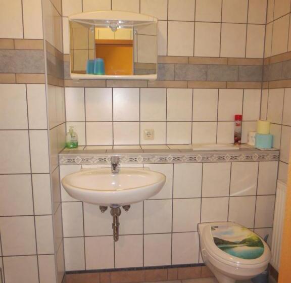 غرفة قياسية, Zimmervermietung Zum See