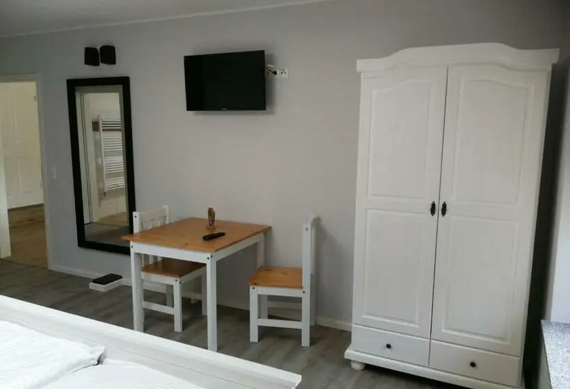 スタンダードルーム, Pension Schlossblick Thallwitz