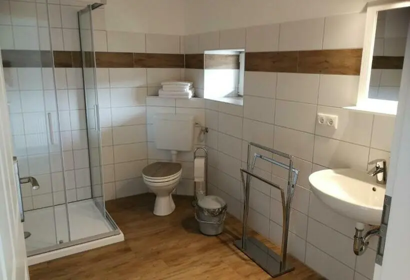 スタンダードルーム, Pension Schlossblick Thallwitz