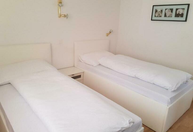 标准单人间, Restaurant Edelweiss