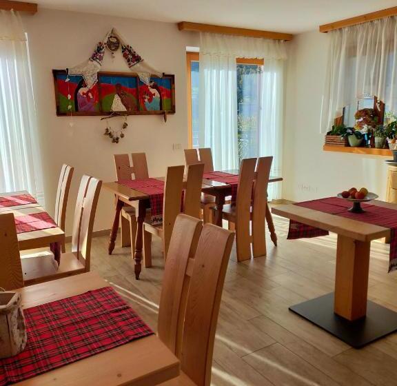 غرفة قياسية مطلة على الجبل, Agritur Maso Flonkeri