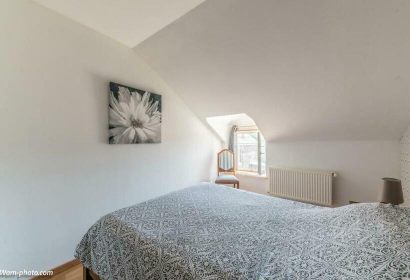 חדר משפחתי, Chambre D Hôtes De La Fontagrille