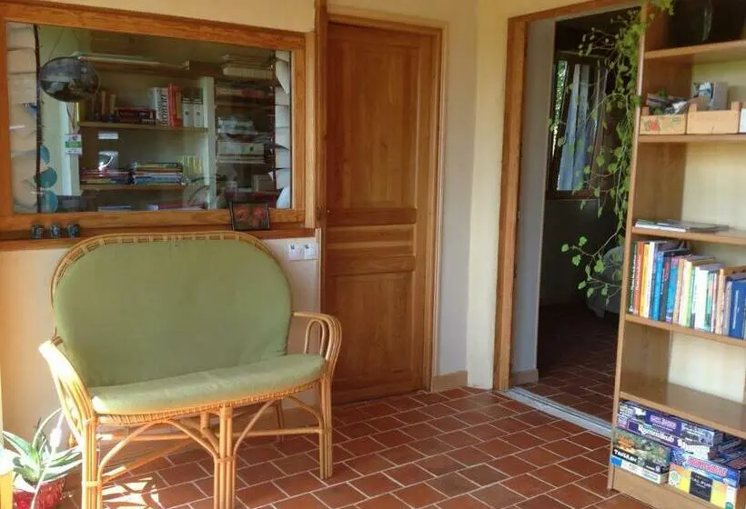 スタンダードルーム, Chambre D Hôtes De Paille Et D Argile