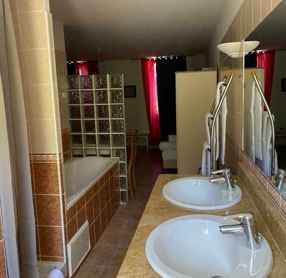 Номер Стандарт Трехместный, Chez Dume