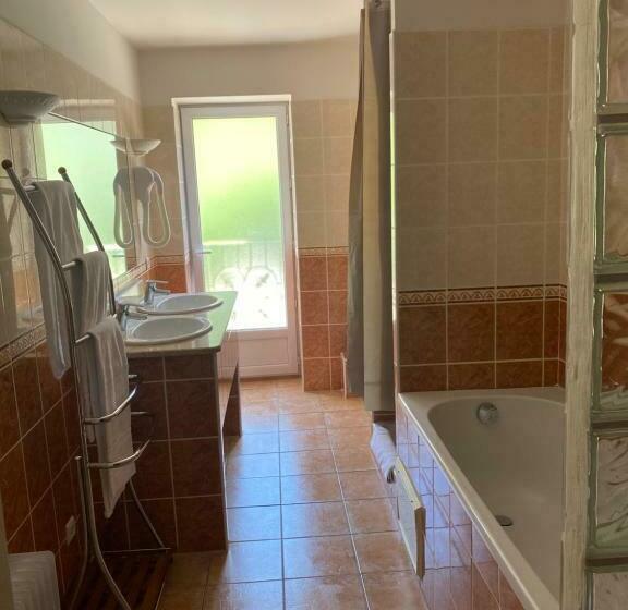 Номер Стандарт Трехместный, Chez Dume