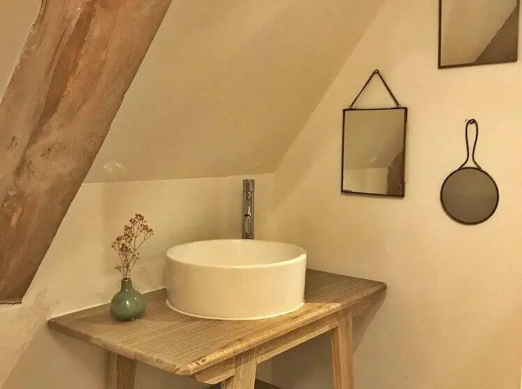スーペリアトリプルルーム, Le Domaine De L Hostellerie