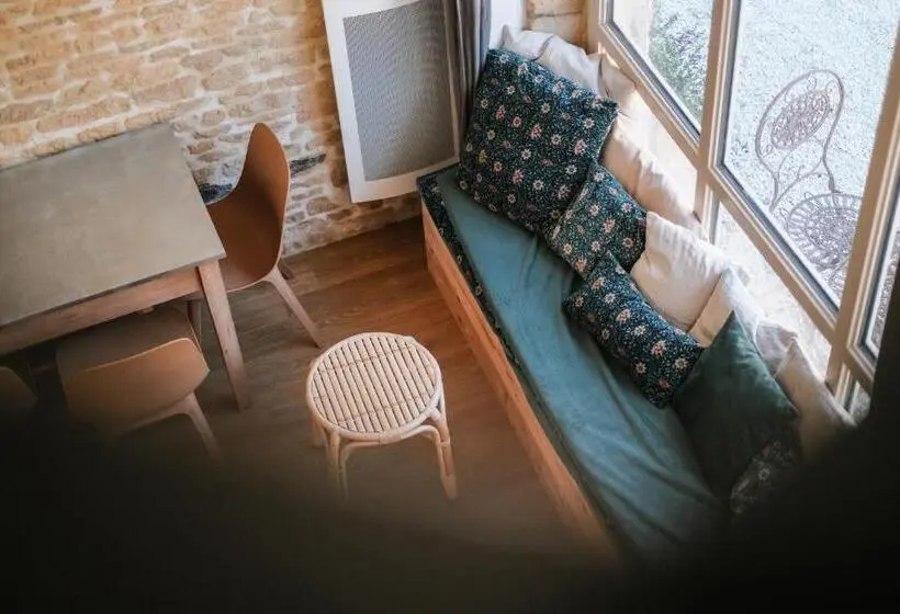 キャビン, Le Domaine De L Hostellerie