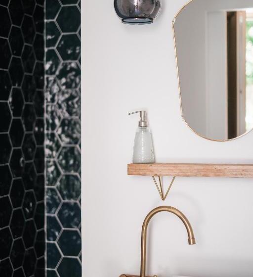 오두막, Le Domaine De L Hostellerie