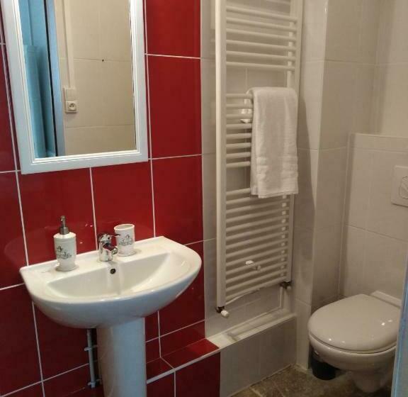 וילה בת 3 חדרי שינה, Le Mont Saint Laurent