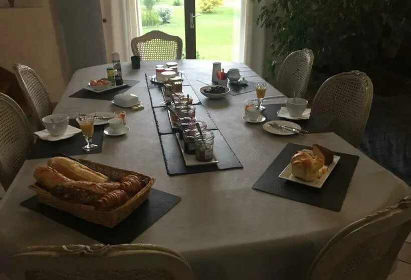 テラス付スイート, Les Chambres De Paule
