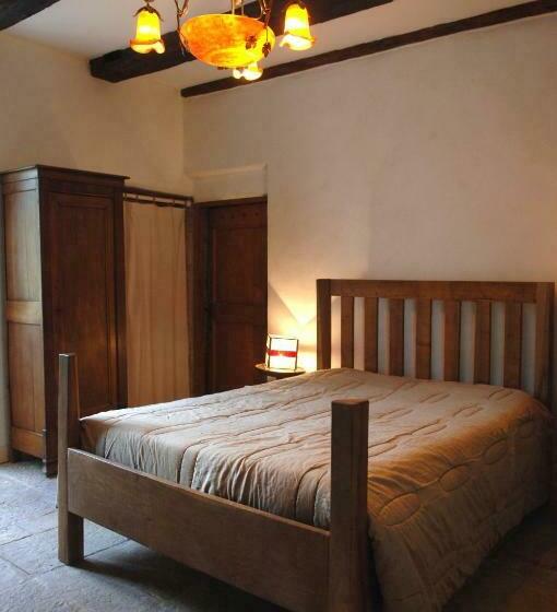 标准间, Les Hauts Du Causse