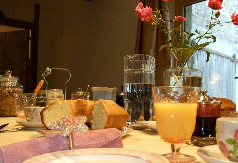 غرفة عائلية مطلّة علي الحديقة, Moulin De Limayrac